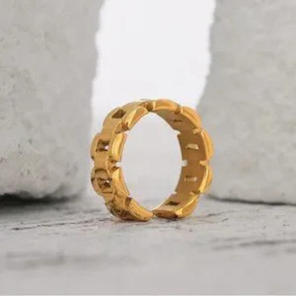 NEW 18K Gold Plated Link Chain Ring